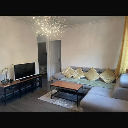 Ayline Apartment *